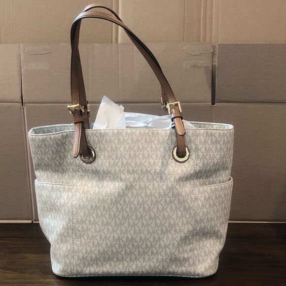 MICHAEL KORS White & Grey Jet Set Coated Canvas and Brown Leather Shoulder Bag - Picture 4 of 17